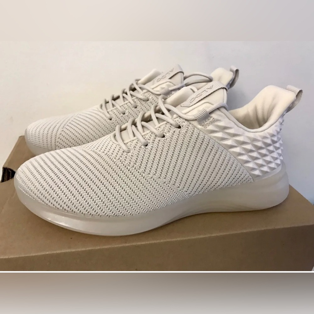 Exclusive ALDO Rpplclear1b White Sneakers Women’s Size 6.5 - RARE New With Box